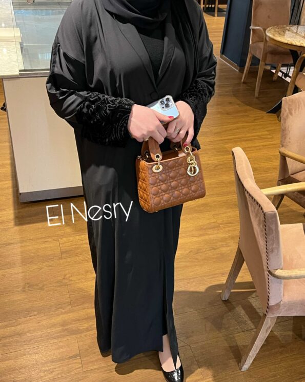 Abata luxery black