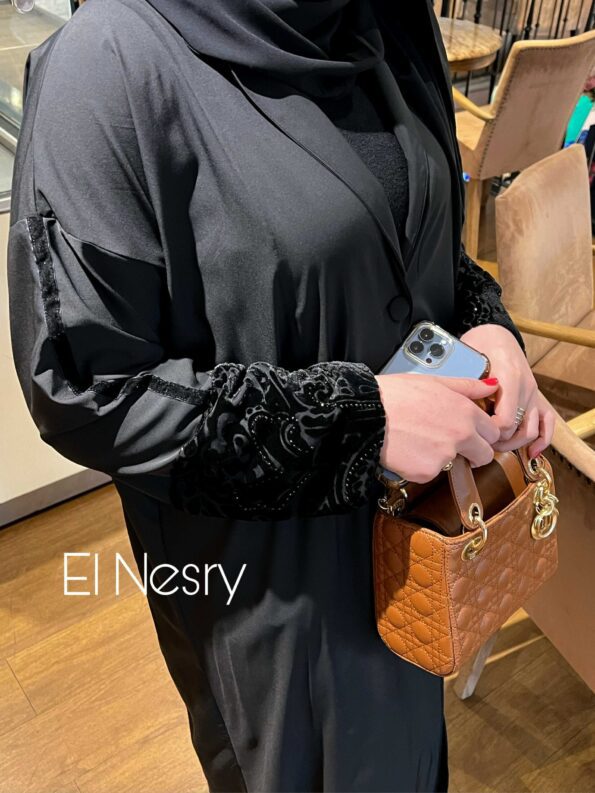 Abata luxery black
