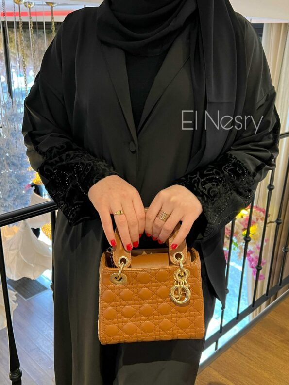 Abata luxery black