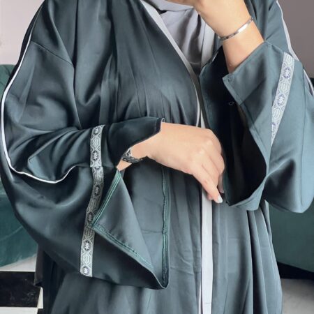 Abaya The Brave -vert-