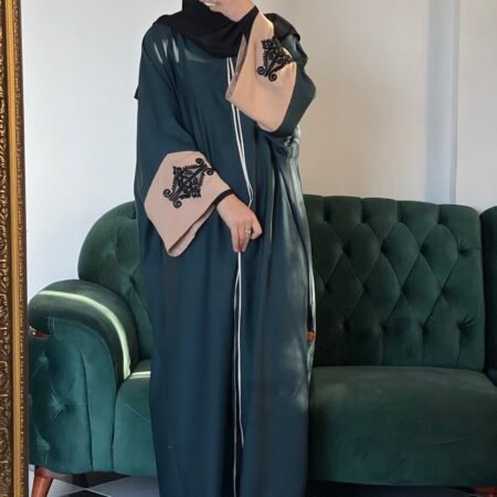 -2عباية شموخ -أخضر/بيج