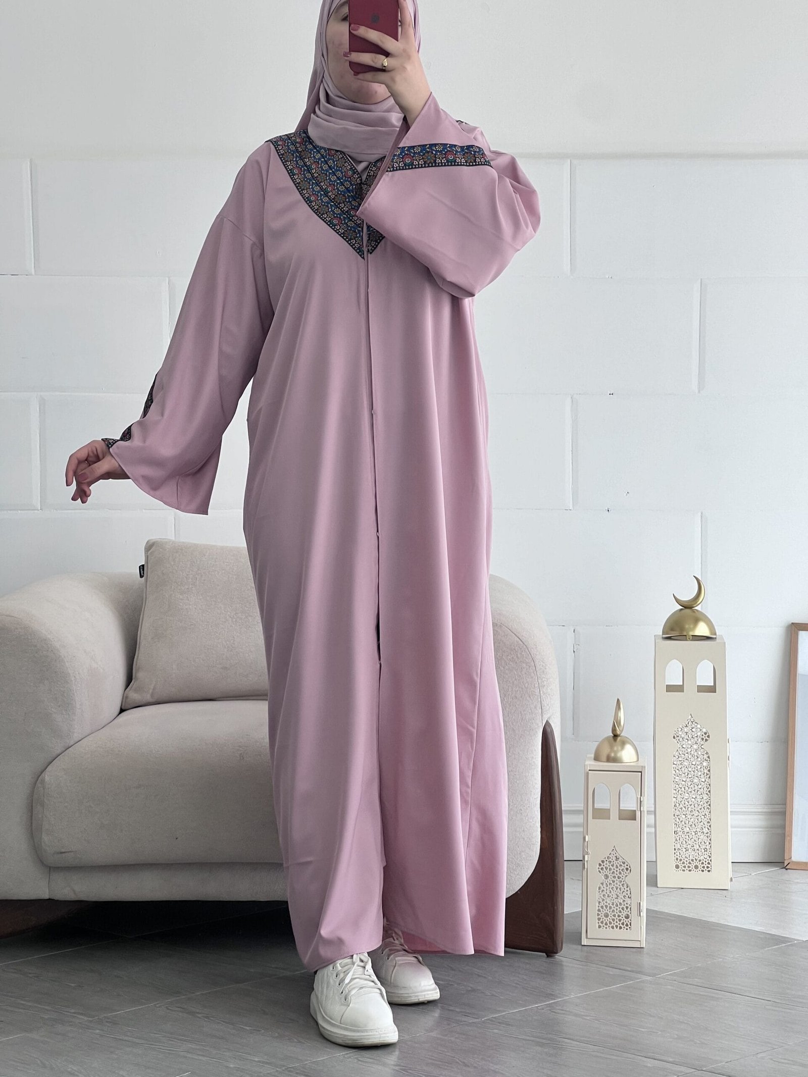 عباية وردة عباية وردة